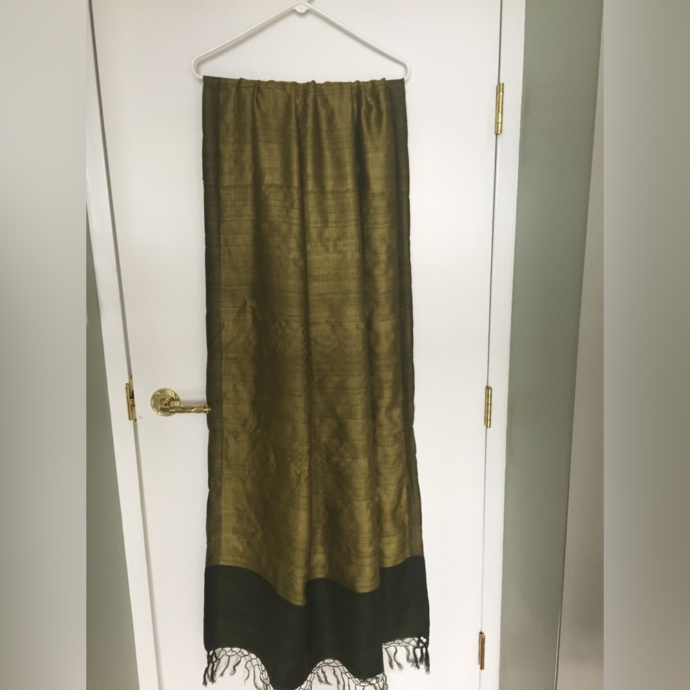 Fabindia handwoven 100% silk Dupatta wrap forest 🌳 green Olive Long